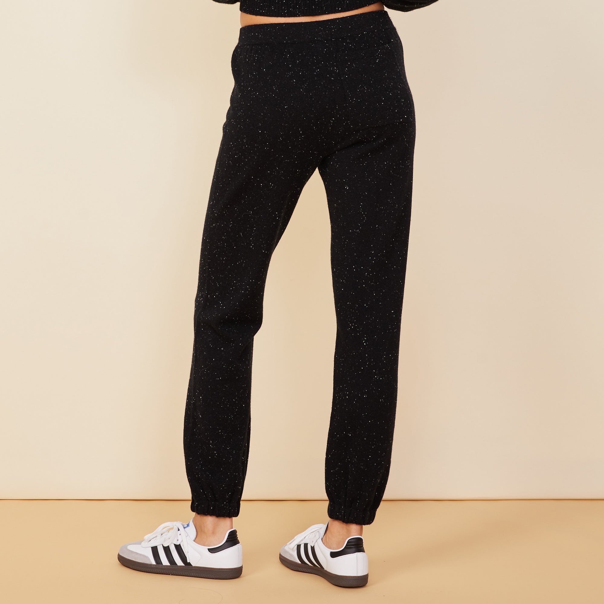 Monrow cashmere sale sweatpants