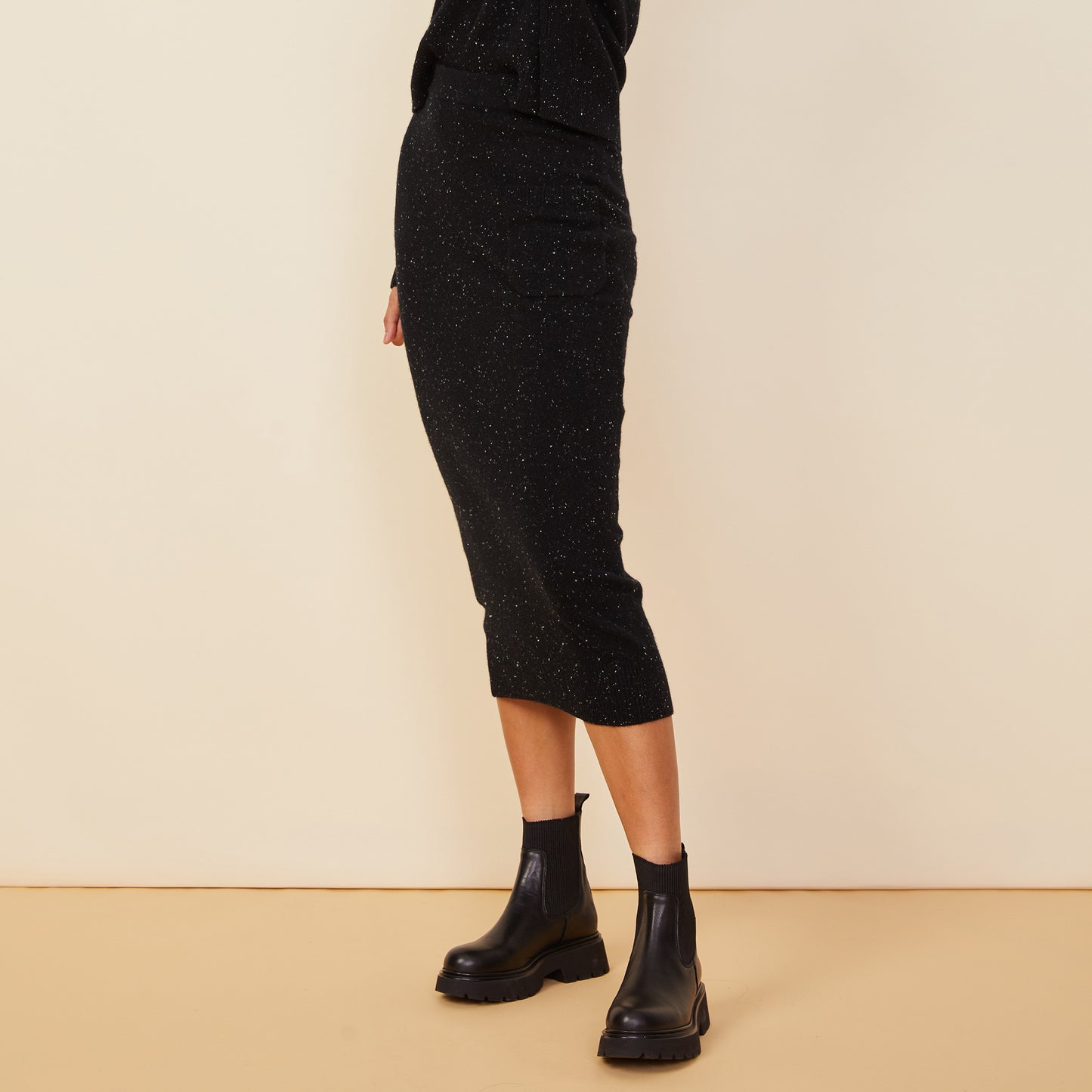 Neps Pocket Midi Cashmere Skirt – MONROW